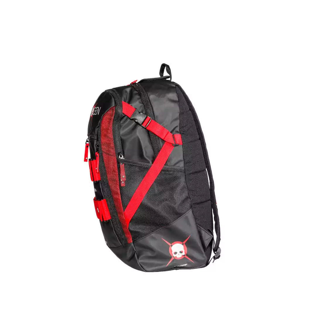 SPORT: BEACH TENNIS. Shop Heroes 2024 bags at iamBeachTennis.com. Side profile of the  Heroe's GRAVITY HYDROGEN Sports Backpack, in black with red straps in Eco leather.