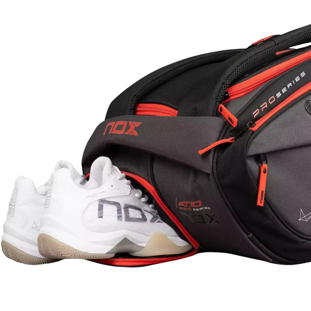 Shoe compartment of a Nox Agustín Tapia AT10 COMPETITION XXL 2024 Racket bag, purchase from "iamracketsports.com", Miami shop.
