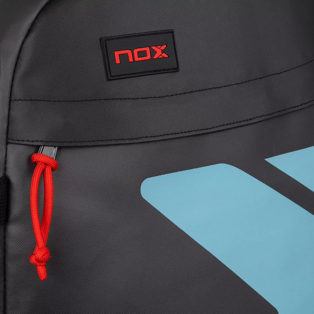 Front compartment zipper of a Nox ML10 TEAM SERIES Backpack, available from "iamracketsports.com", Miami shop.
