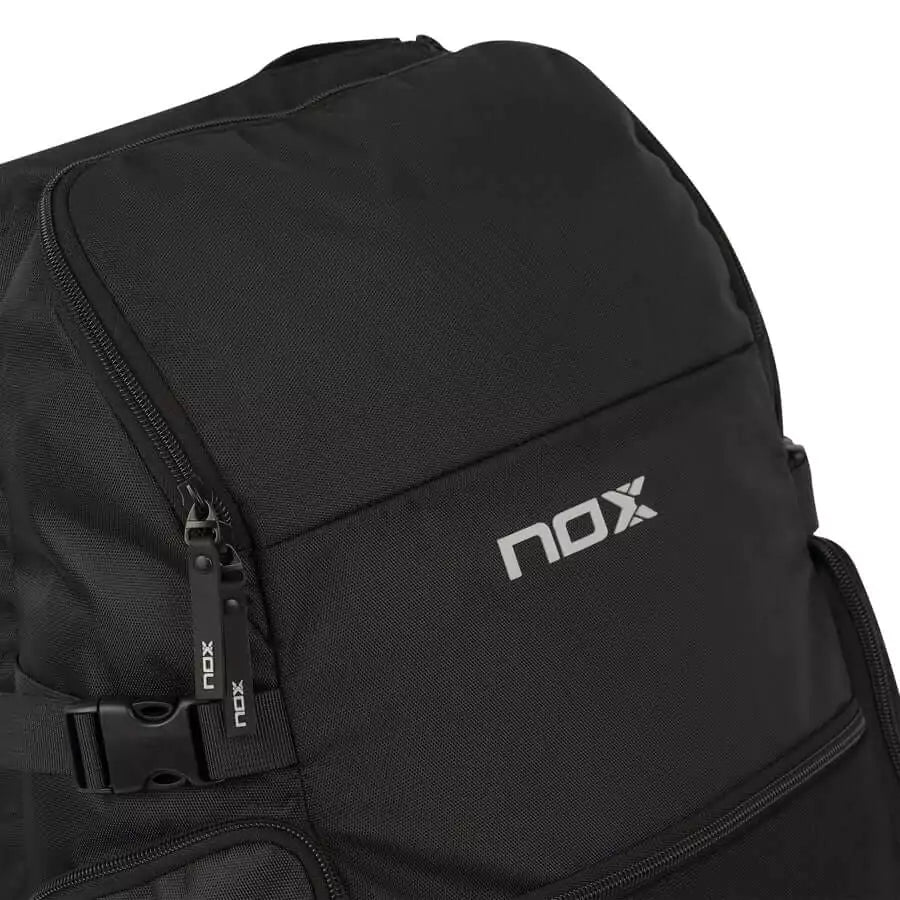 Front pocket of the Nox STREET URBAN BLACK Backpack, shop Nox for at iam-padel.com.