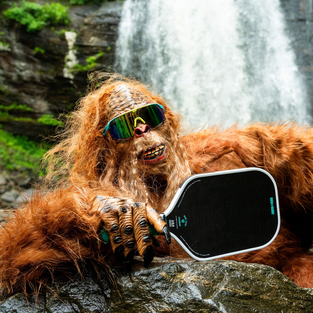 A Bread & Butter THE WILD THANG 16mm Pickleball Paddle, available from iamRacketSports.com, online and in store, Miami USA.