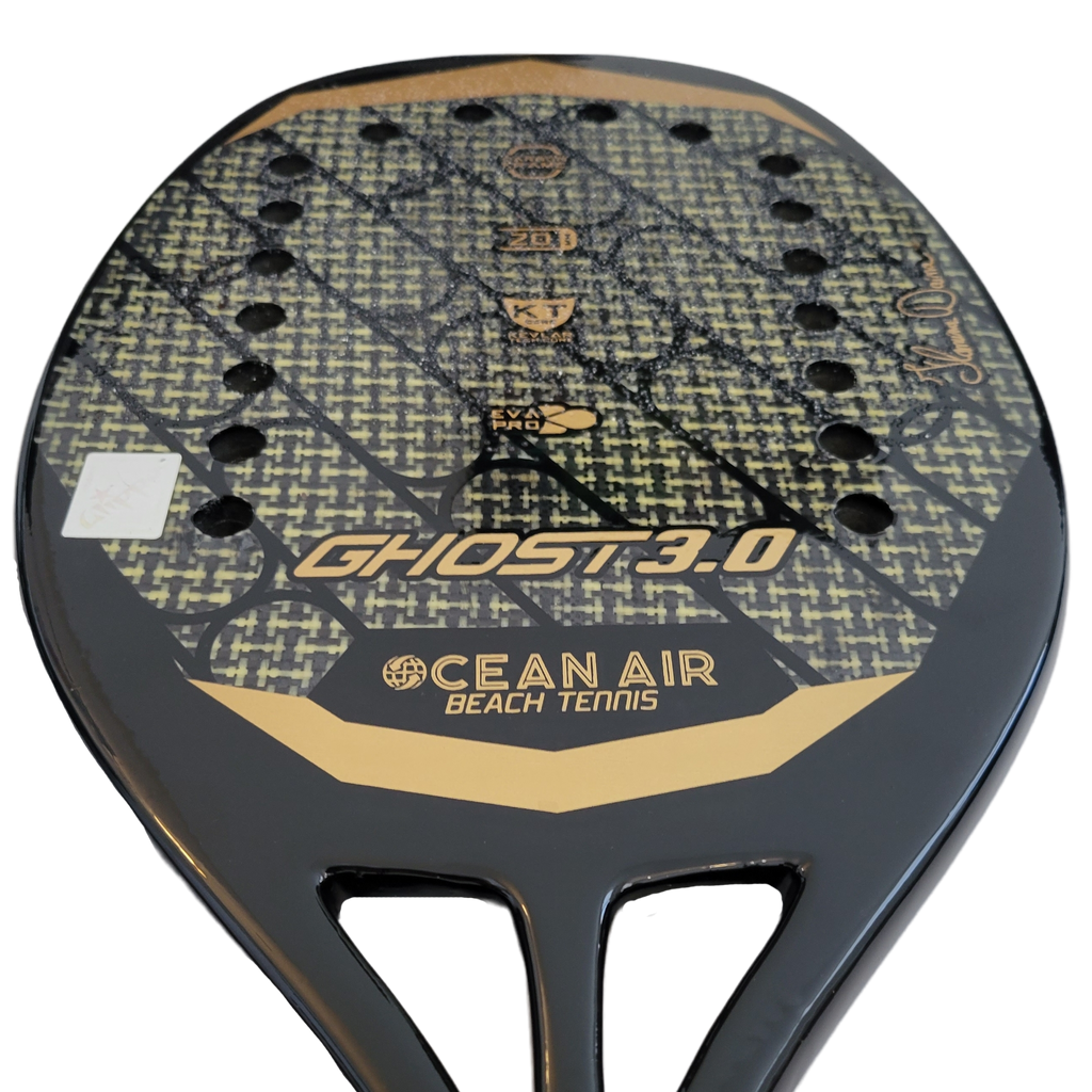 iambeachtennis BT Shop - Ocean Air Beach Tennis Brand year 2022 BT paddle. The Racket model is a Ocean Air GHOST 3.0 Advanced/Professional Beach Tennis racket with GLIPPER treatment - face view of the racket/ raquete.