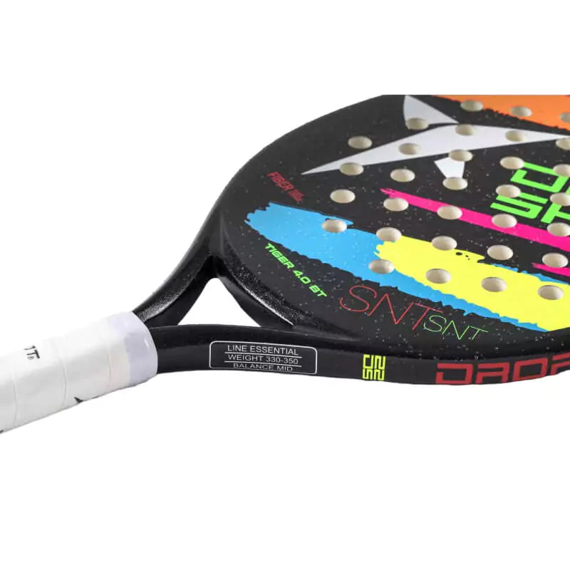 i am Beach Tennis store - Drop Shot Beach Tennis Paddle, year 2023. The racquet model is a Drop Shot TIGER 4.0 Beginner/Intermediate beach tennis racket / raquete. Neck view of the racket / raquet.